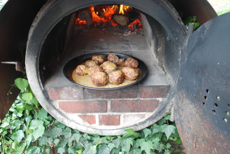 Frikadellen halb fertig