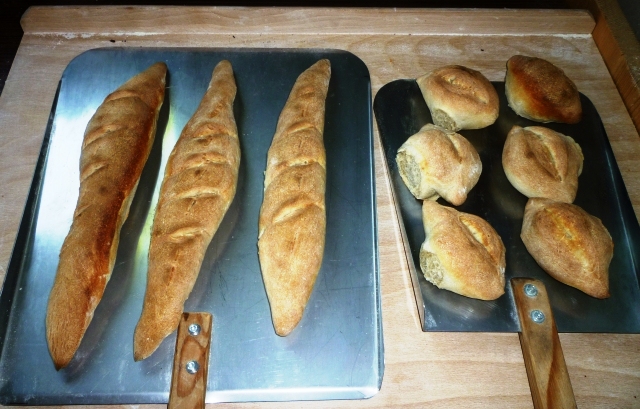 Baguette und Neulinger Schrippen.