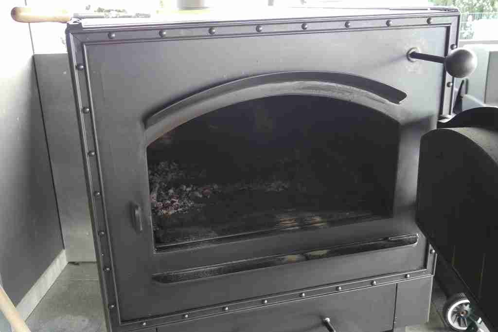 Dick isolierte Türe.