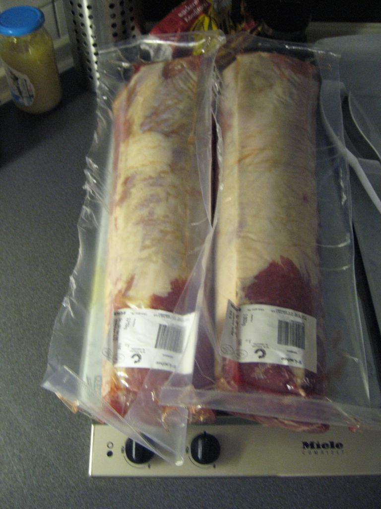 Schweinelachse 04 02 2012.jpg