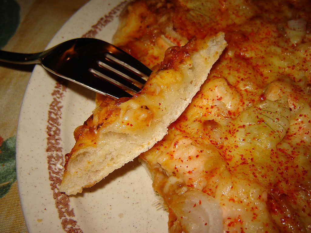 Pizza völlig überladen 04.jpg