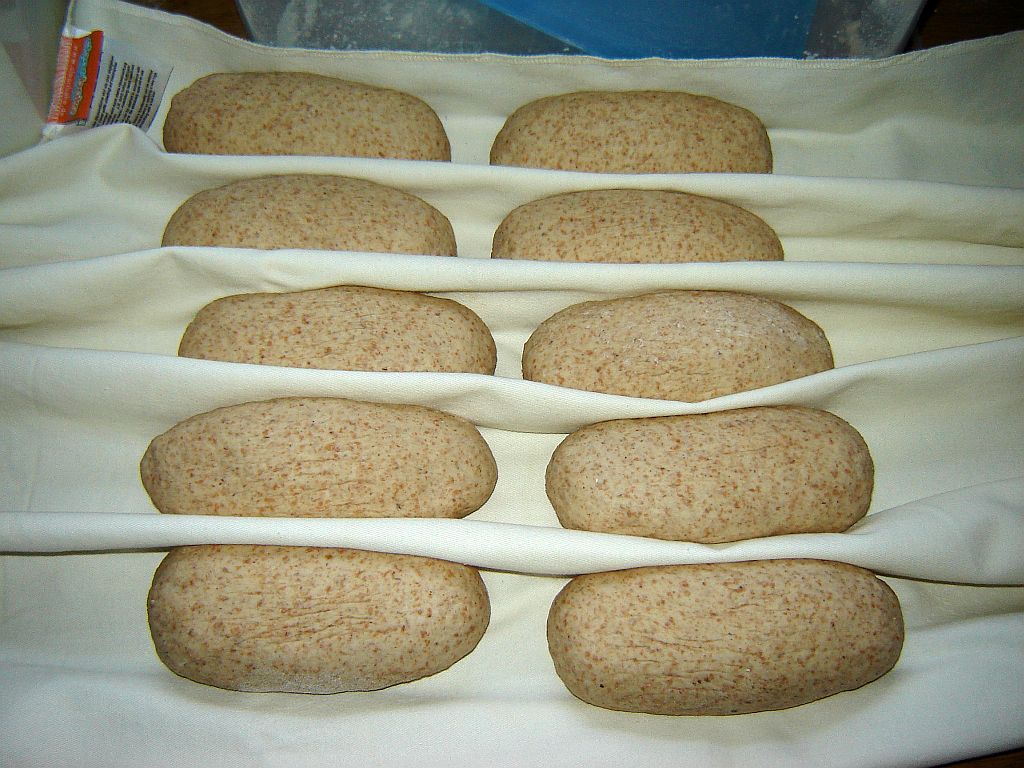 OBM13Vollkornbrötchen06.jpg