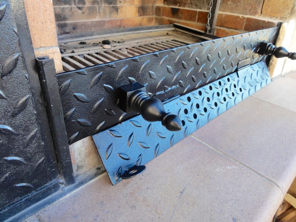 Klappe etwas tiefer eingestellt