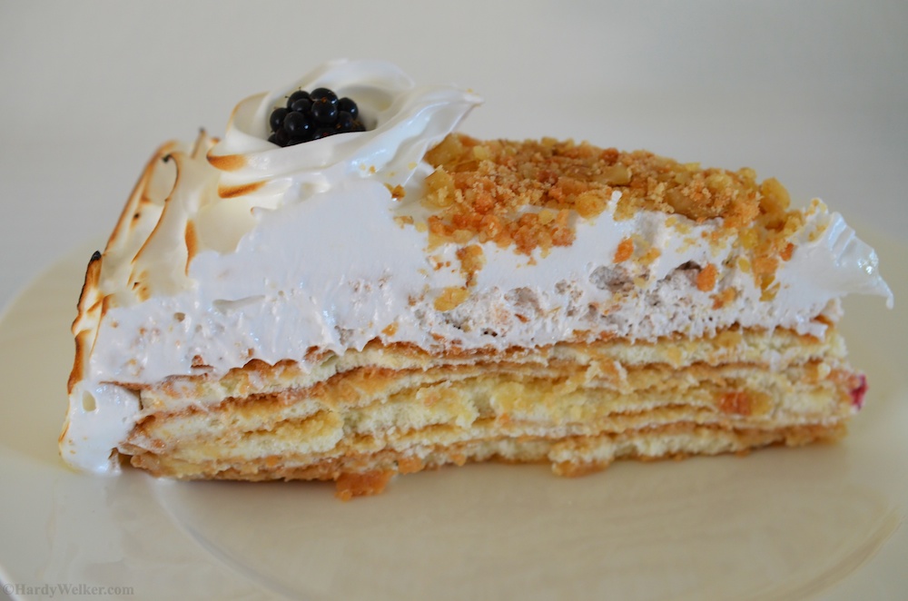 Russische Honigtorte mit Meringue 6.jpg
