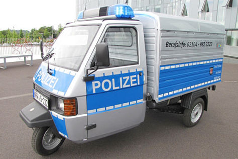 Piaggio-Ape-Polizei-474x316-6de493254cf09ea5.jpg