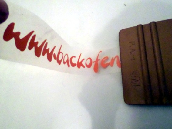 Wie auf der ersten Seite verfahren.