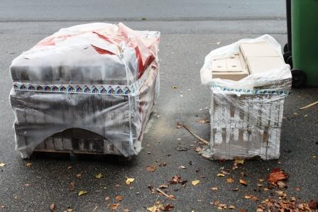 Die Baustoffe für den ersten Abschnitt sind geliefert worden.<br />Das schöne dran ist, dass die Palette Klinker kostenlos sind