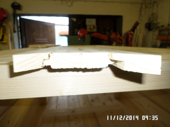 Nut- und Federbretter bilden die Ausgangsbasis für den Schieber.