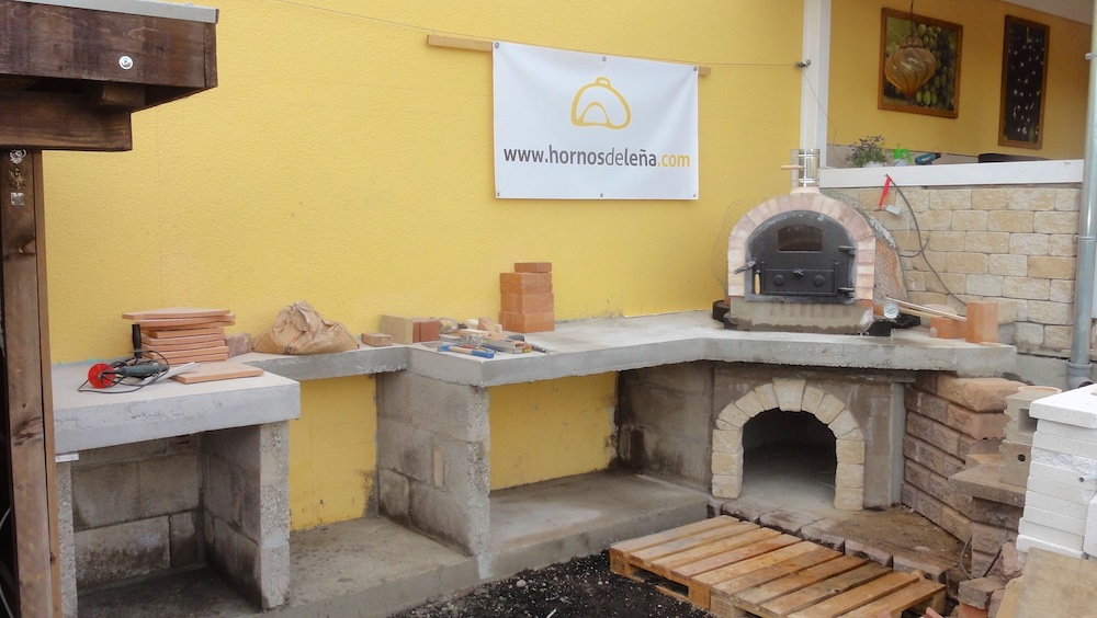 Steinbackofen Ansichten 1.jpg