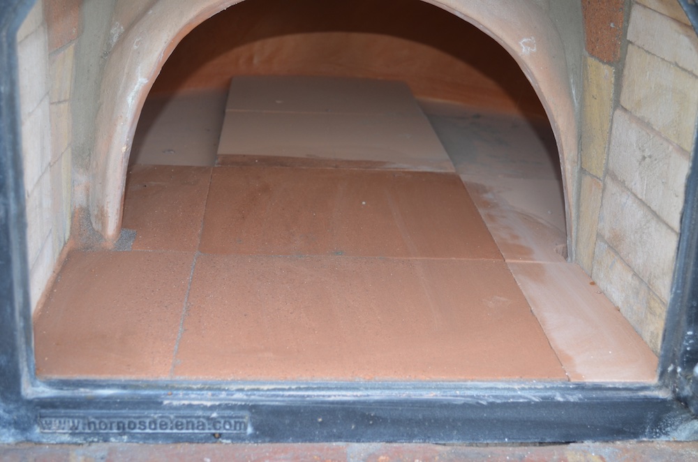 Steinbackofen boden 1.jpg