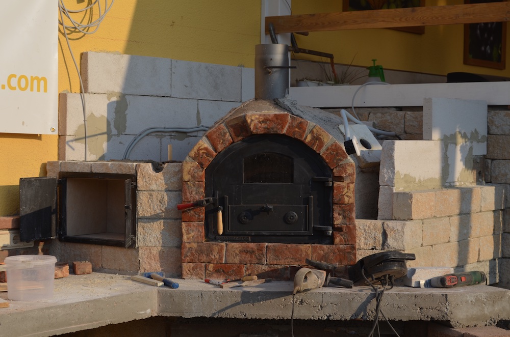 Steinbackofen Warmhaltefach 4.jpg