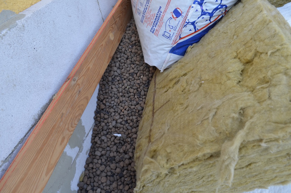 Steinbackofen Insulation 5.jpg