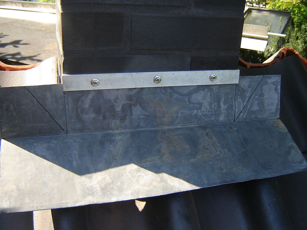 Restarbeiten Steinbackofen 06.jpg