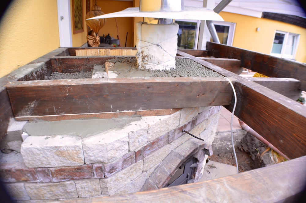 Außenküche Dach 5.jpg