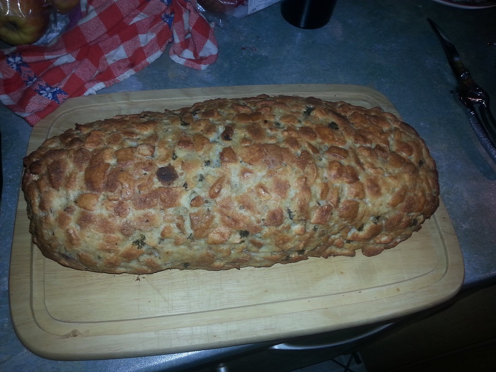 Das fertig gebackene Knödelbrot