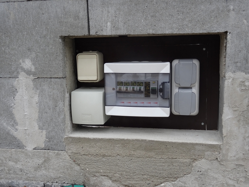 noch nichts verkabelt, auch zu kalt dafür