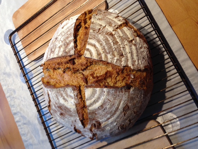 Roggenmischbrot 3 Pfund nach Hardy's Kreuzerbrot Rezept und mit Röstzwiebeln