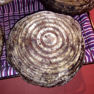 Weizenmischbrot mit Kartoffeln, Bier u Quark (Steinis Rezept allerdings mit Röstzwiebeln anstatt Walnüssen)