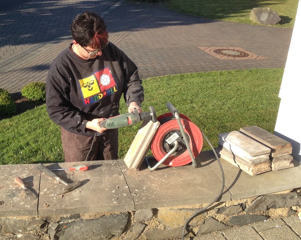 Meine Frau war so nett, die alle vom alten Mörtel zu befreien :-)