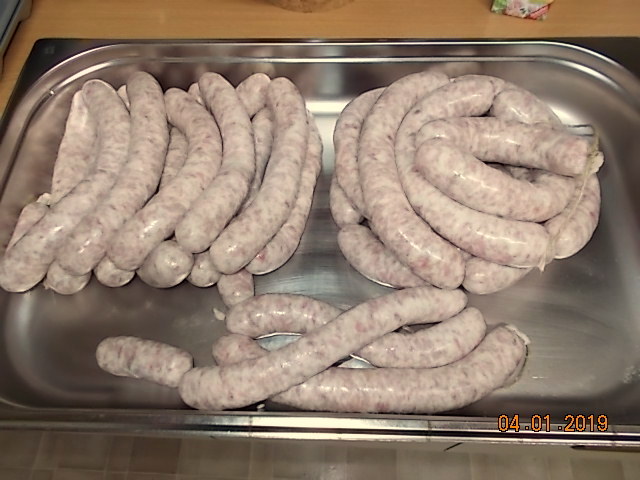 Kaninchenbratwurst-001.JPG