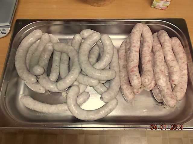 Kaninchenbratwurst-002.JPG