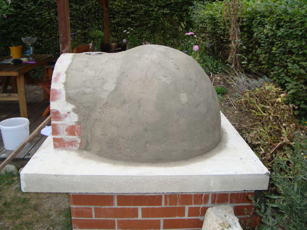 Kuppel aus Feuerstampfmasse.jpg